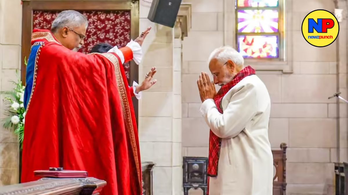 PM Modi Attends Christmas Service in Delhi