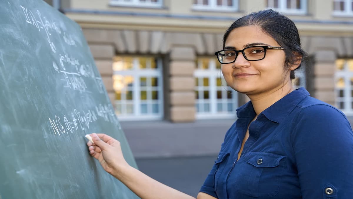 Rajula Srivastava won the Maryam Mirzakhani New Frontiers Prize